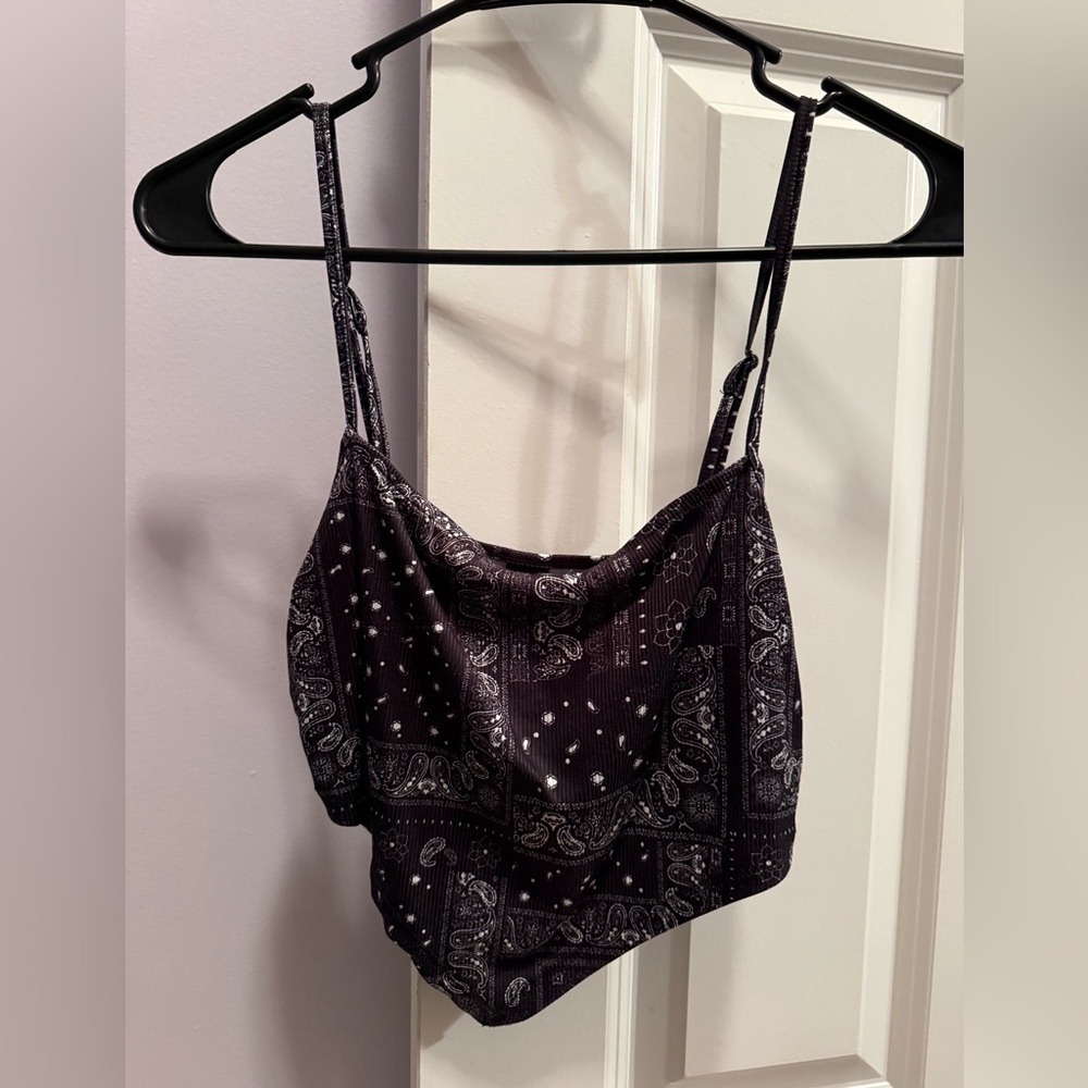 SHEIN Black and White Paisley Crop Top